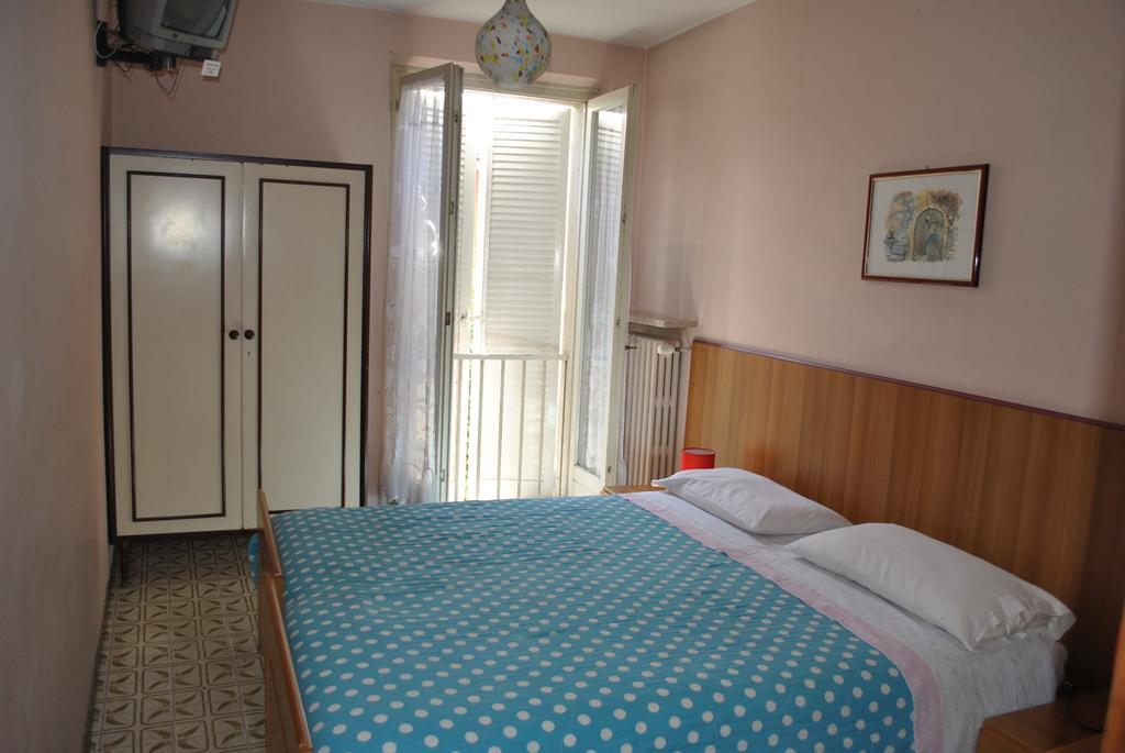 Albergo Alla Rocca Гарда Номер фото