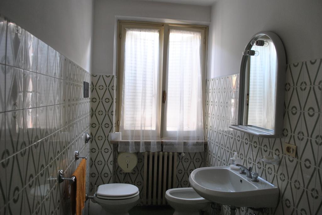 Albergo Alla Rocca Гарда Номер фото